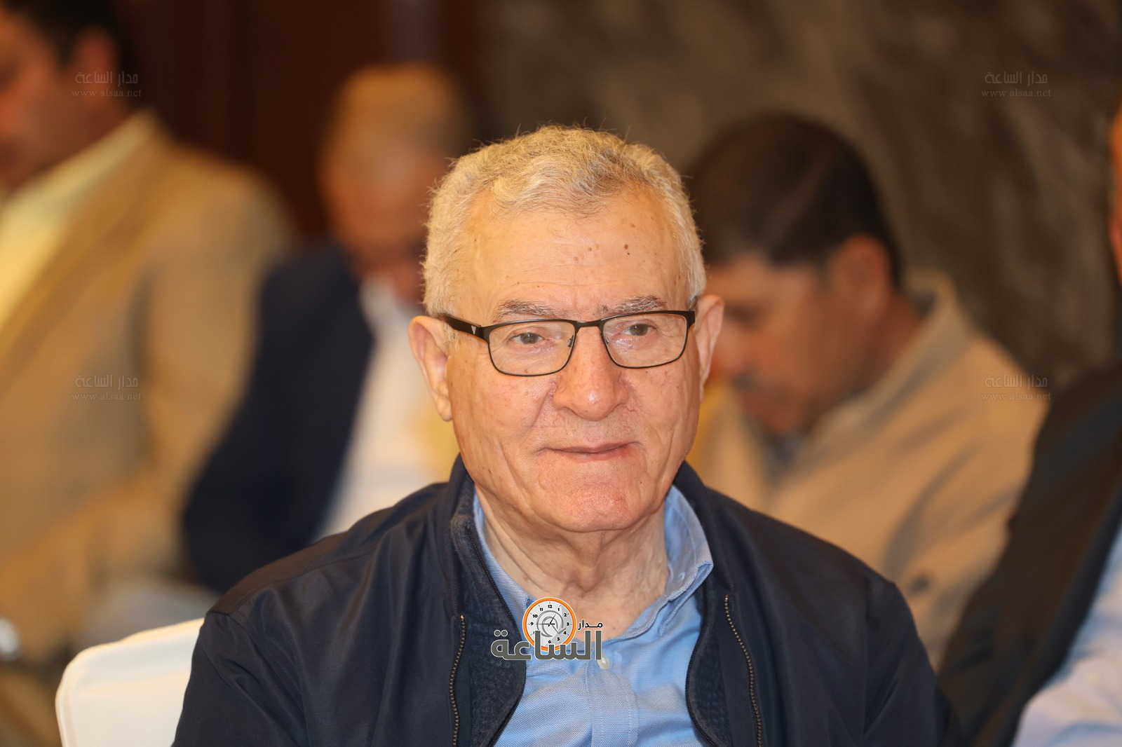 Madar Al-Saa Images 0.4342438115312741