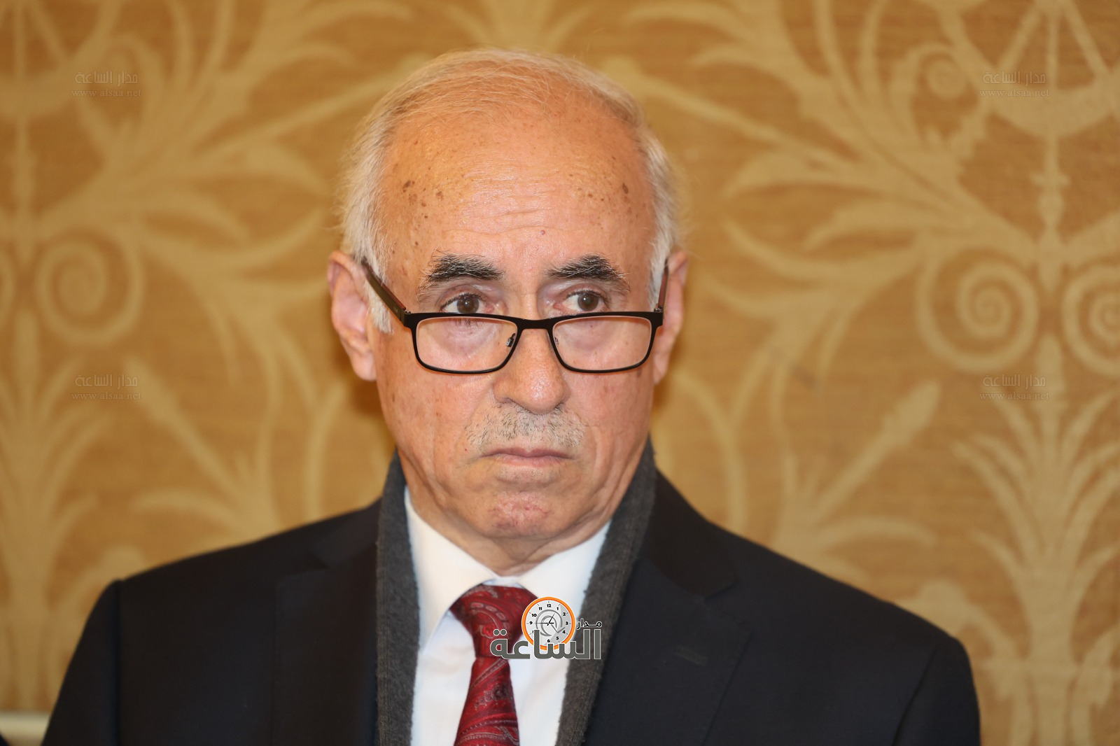 Madar Al-Saa Images 0.519423235235559