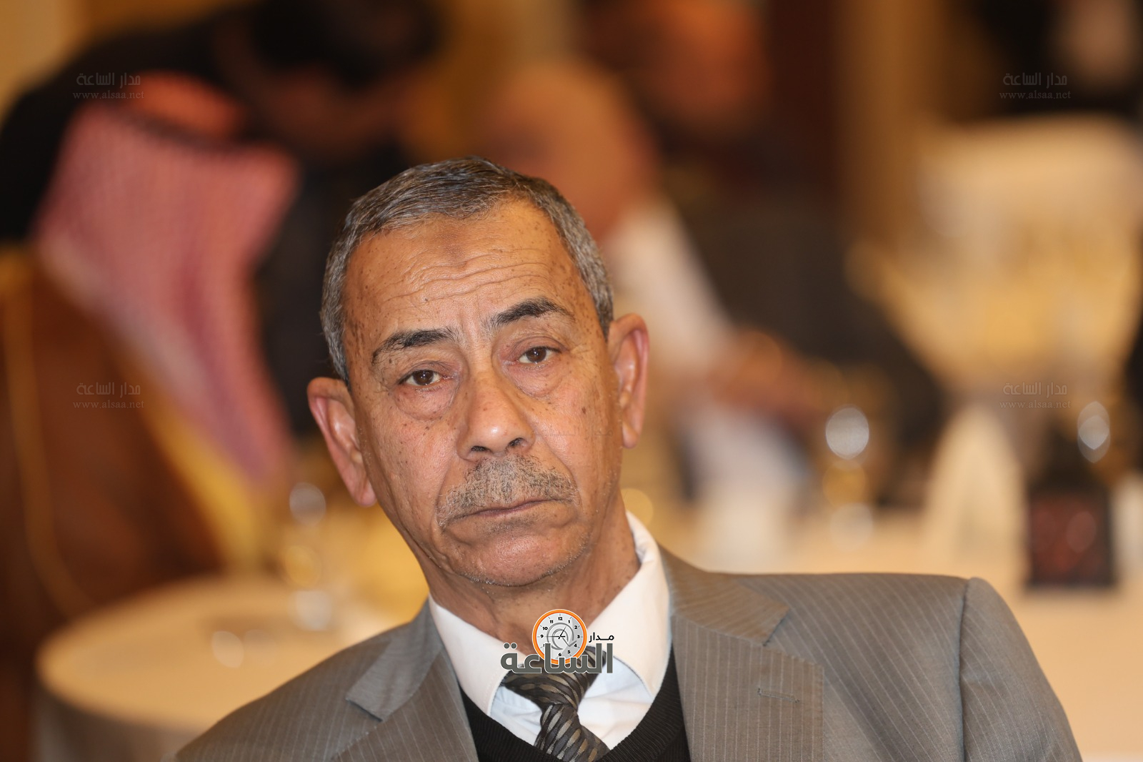 Madar Al-Saa Images 0.4390097221862215