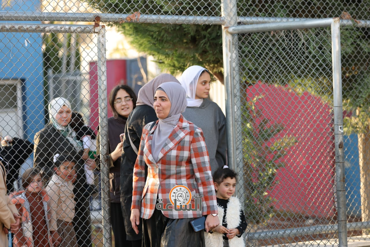 Madar Al-Saa Images 0.38592235497617744