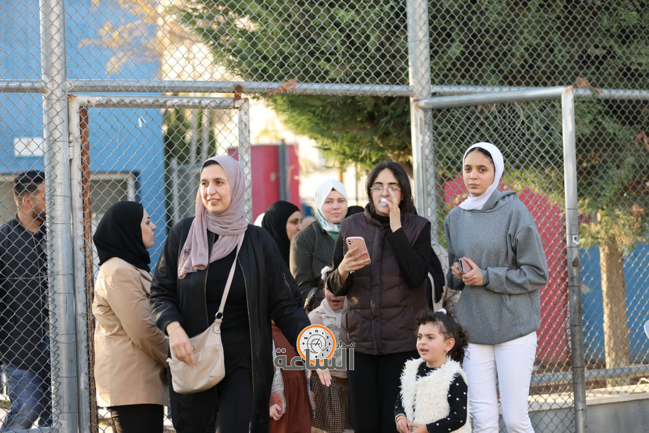 Madar Al-Saa Images 0.7518816436446496