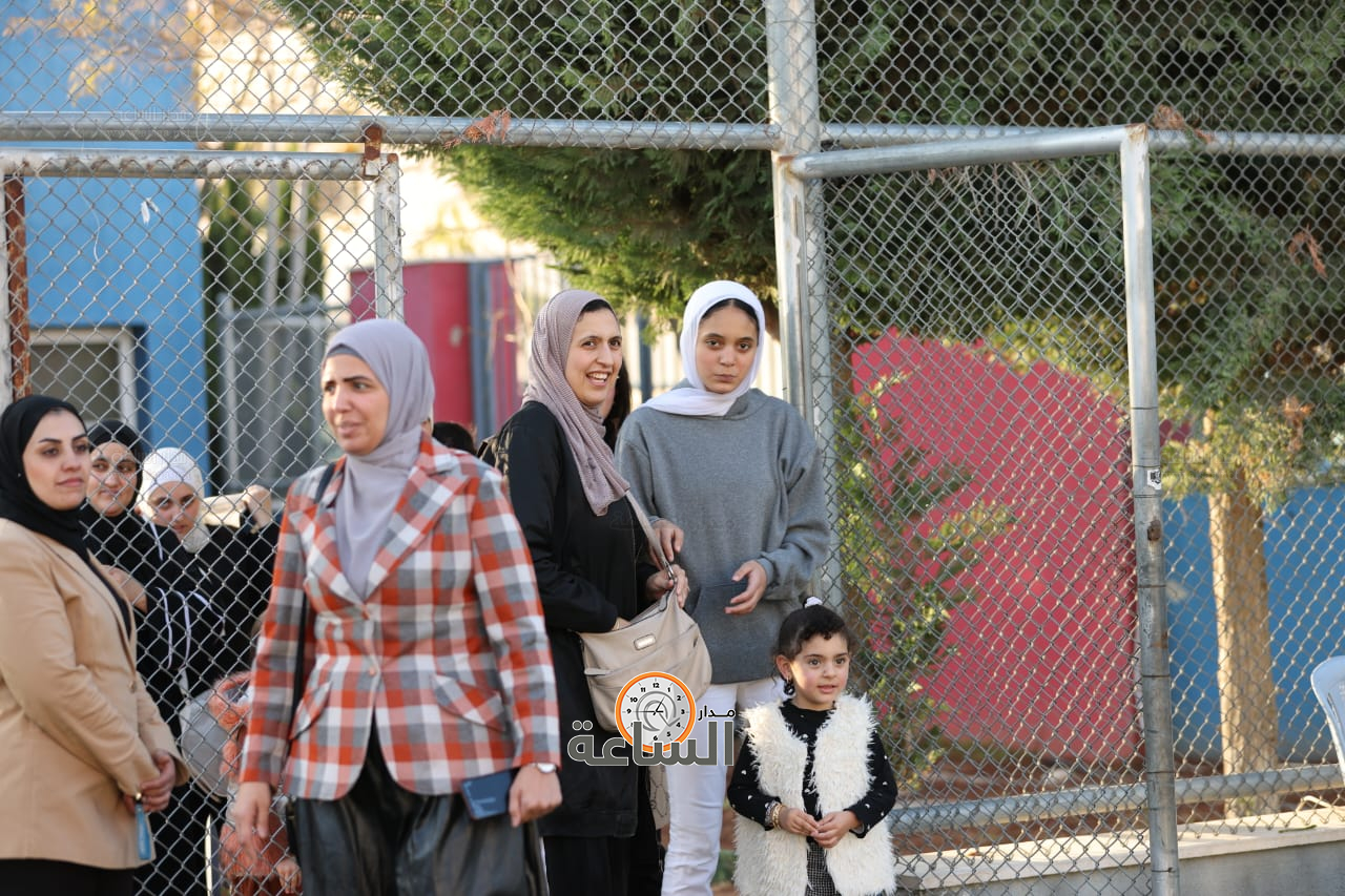 Madar Al-Saa Images 0.6367751367861088