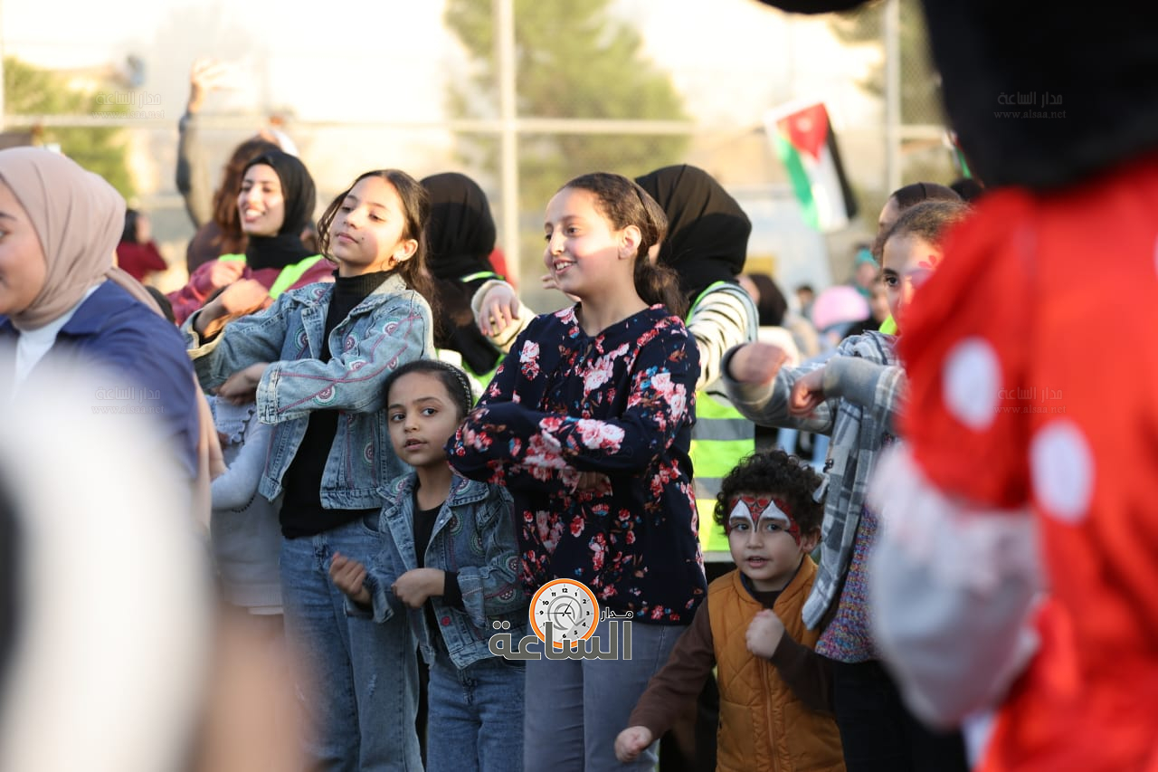 Madar Al-Saa Images 0.779054945569426