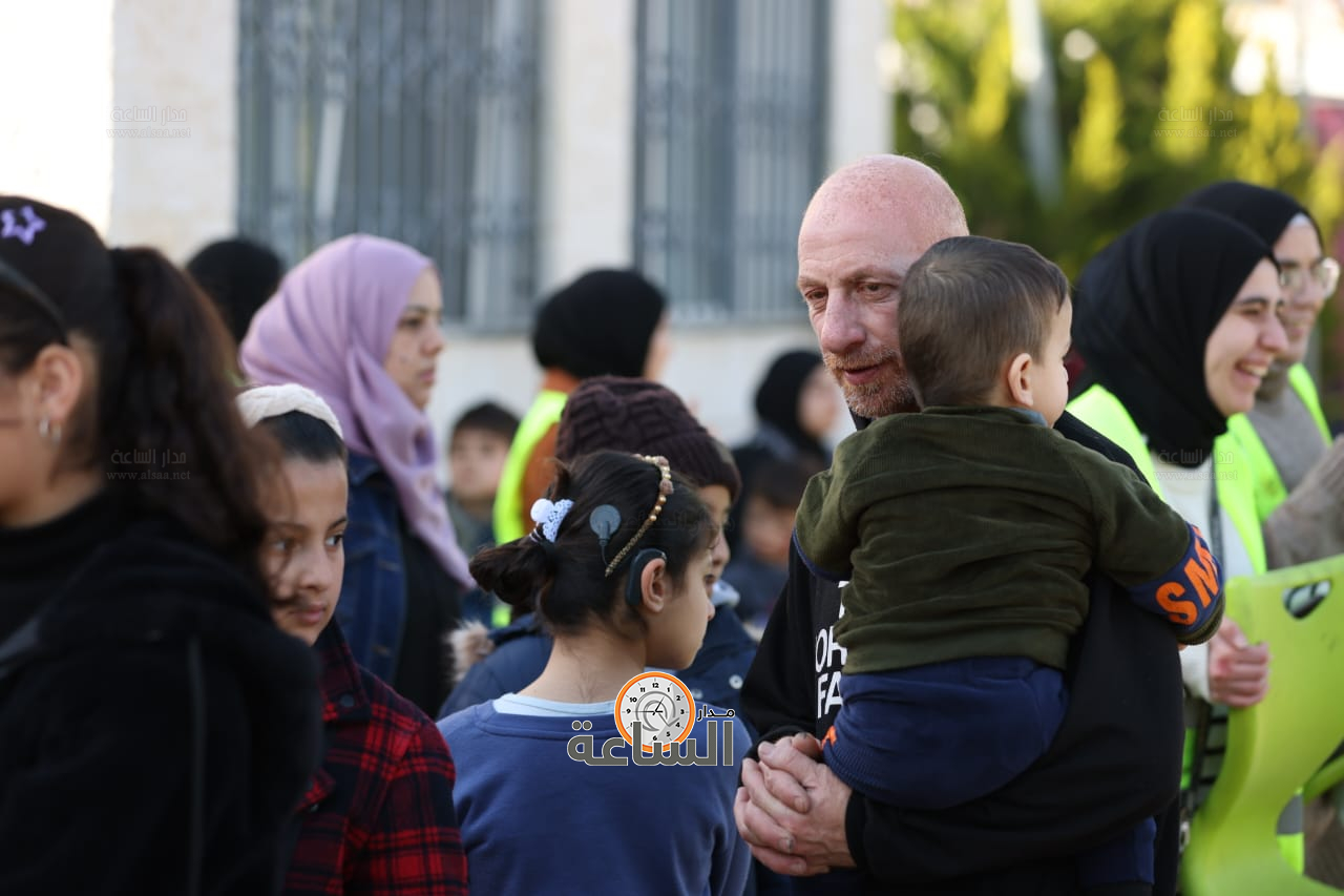 Madar Al-Saa Images 0.4708277069843414