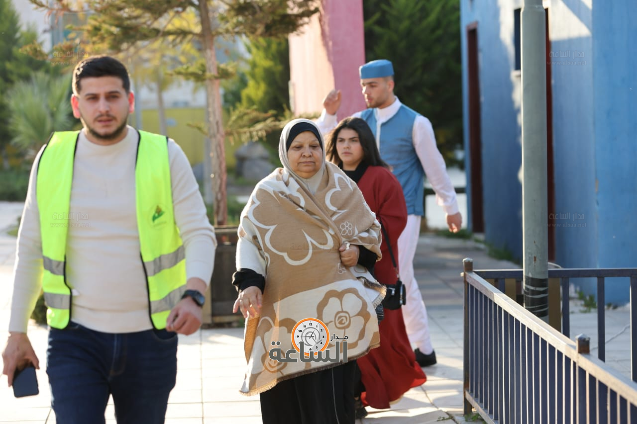 Madar Al-Saa Images 0.953962299719924