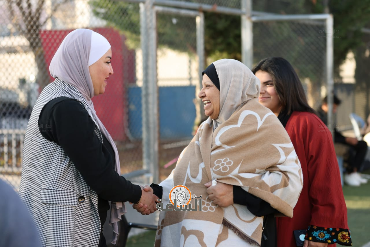 Madar Al-Saa Images 0.8164827084199477