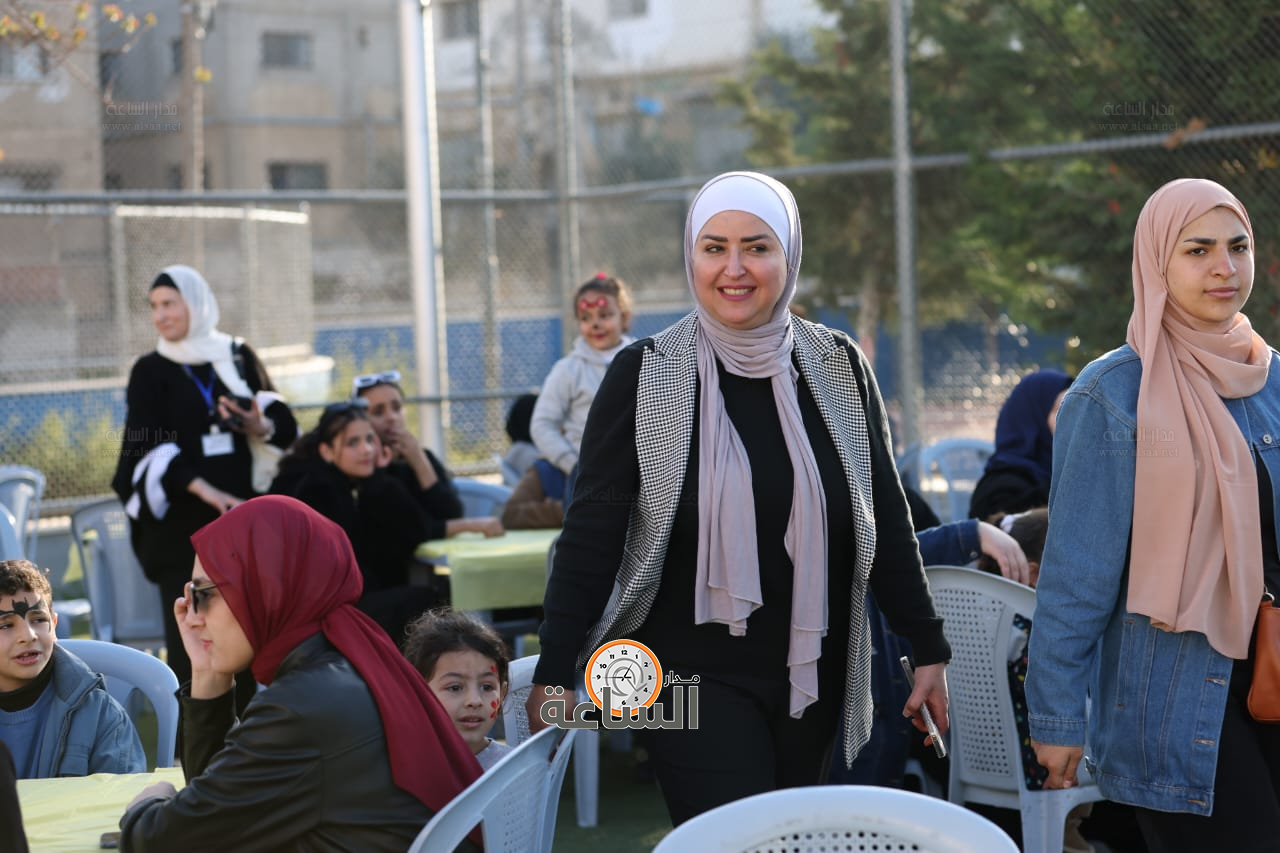 Madar Al-Saa Images 0.48533451935548233