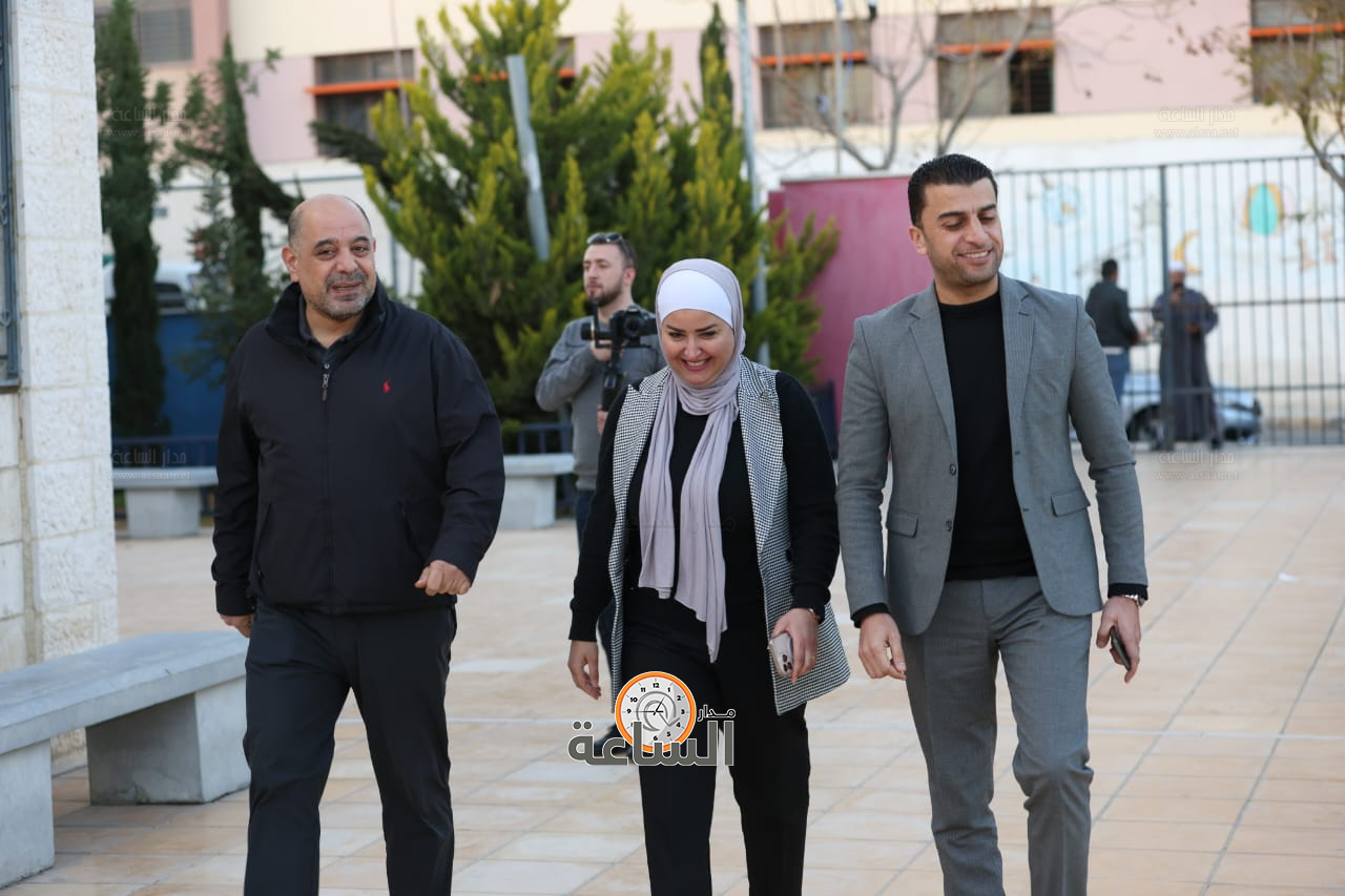 Madar Al-Saa Images 0.32507845735688634