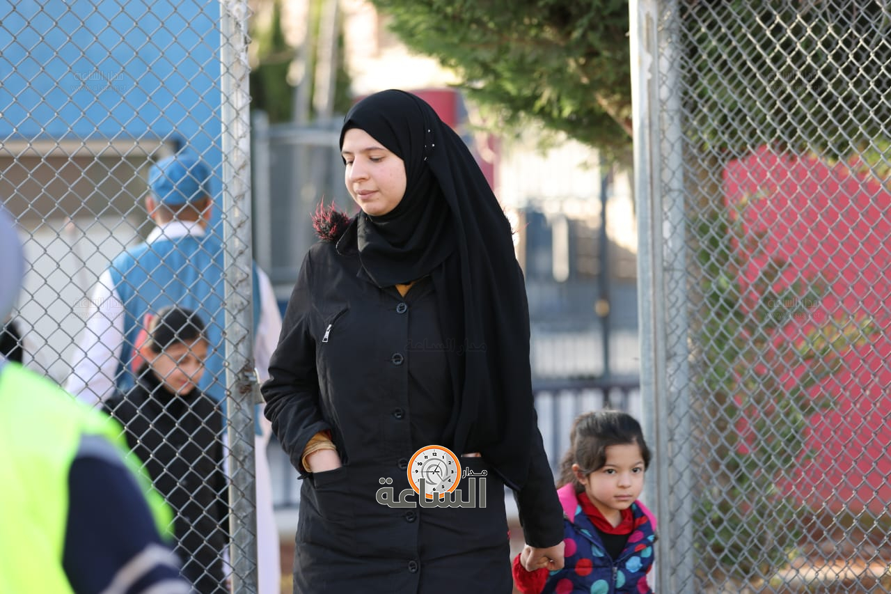 Madar Al-Saa Images 0.22068338414810595