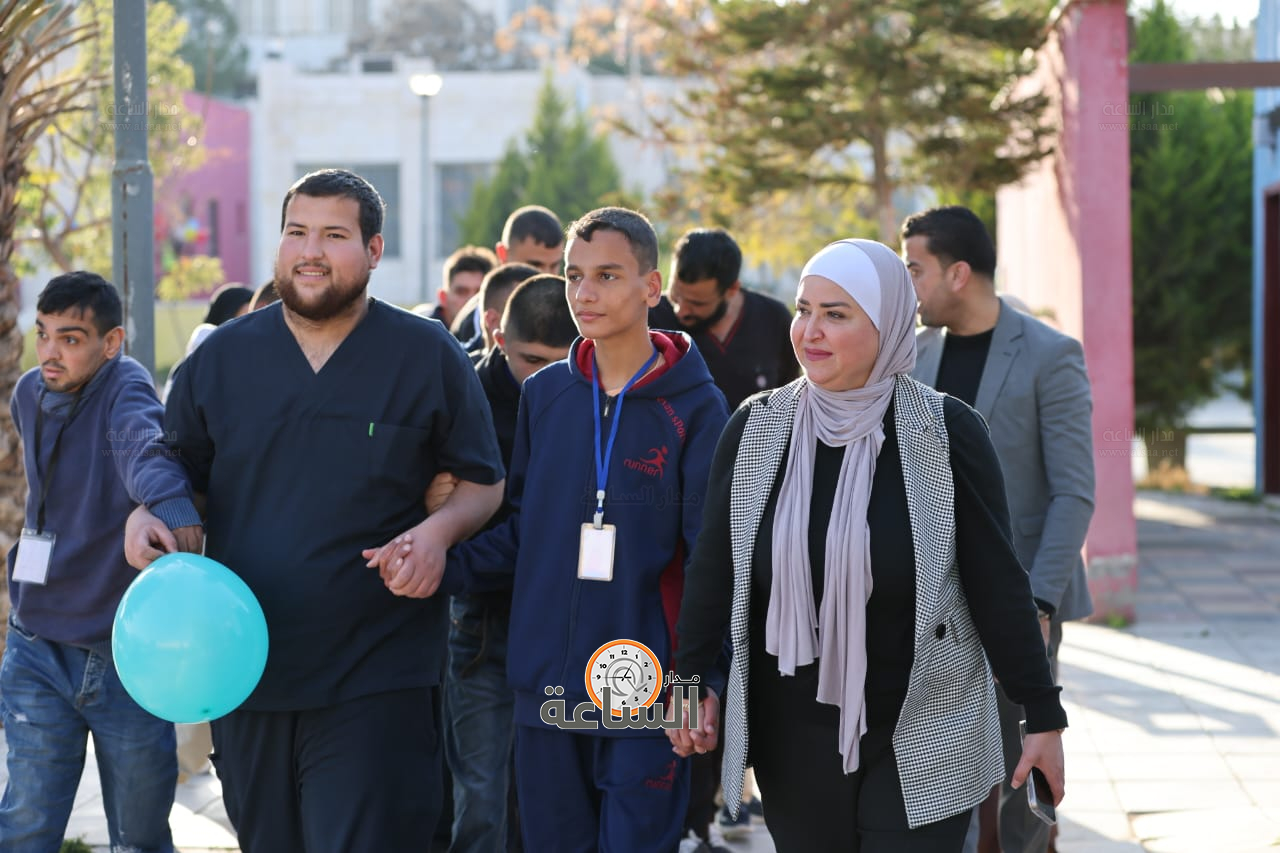 Madar Al-Saa Images 0.09753196264232478