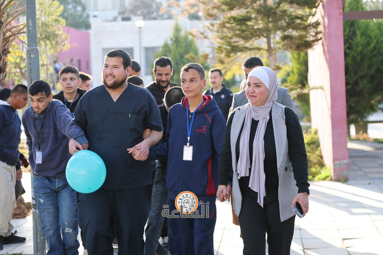 Madar Al-Saa Images 0.3956320174168291