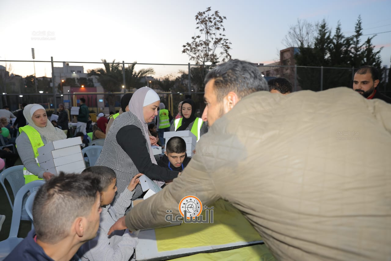 Madar Al-Saa Images 0.34361118295324866