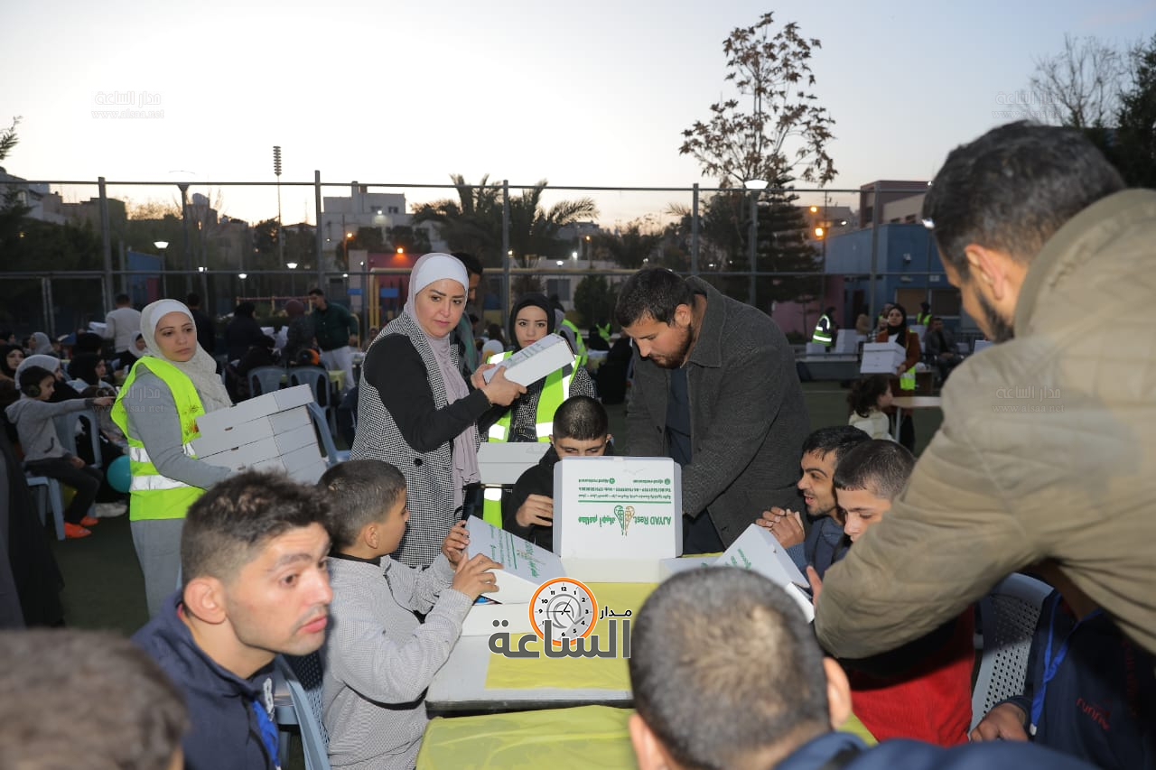 Madar Al-Saa Images 0.984567809548399