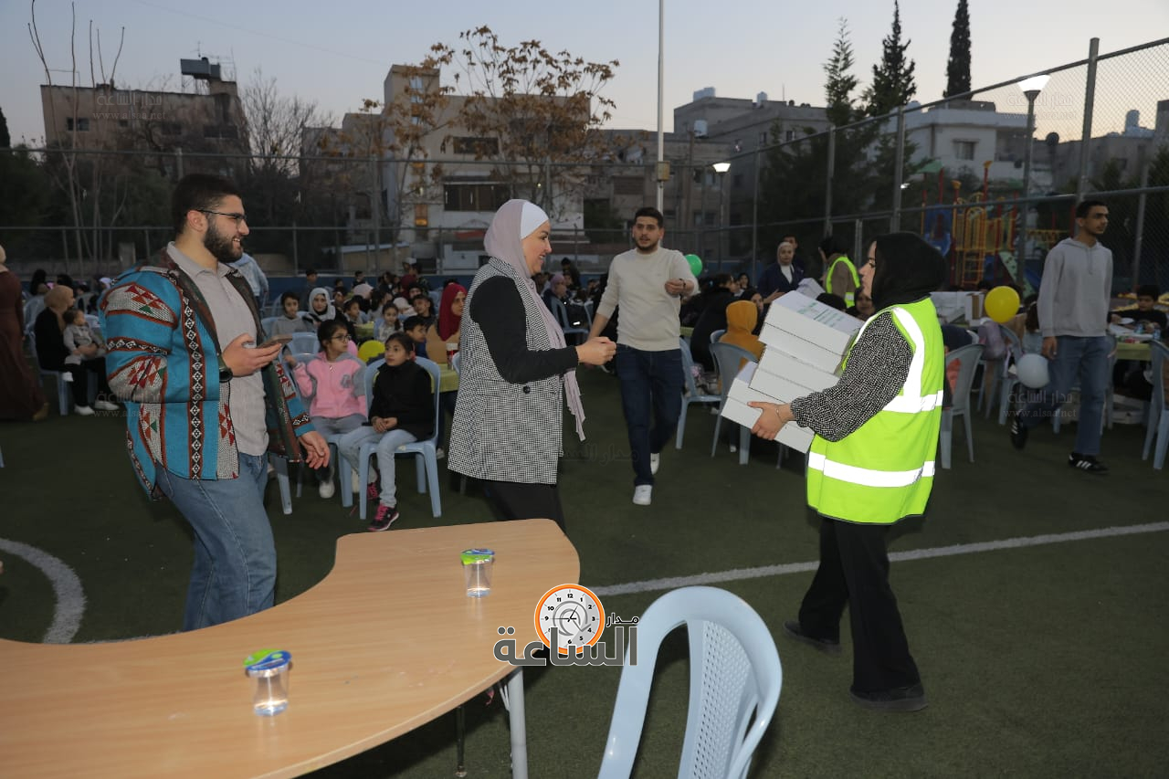 Madar Al-Saa Images 0.3525596895674372