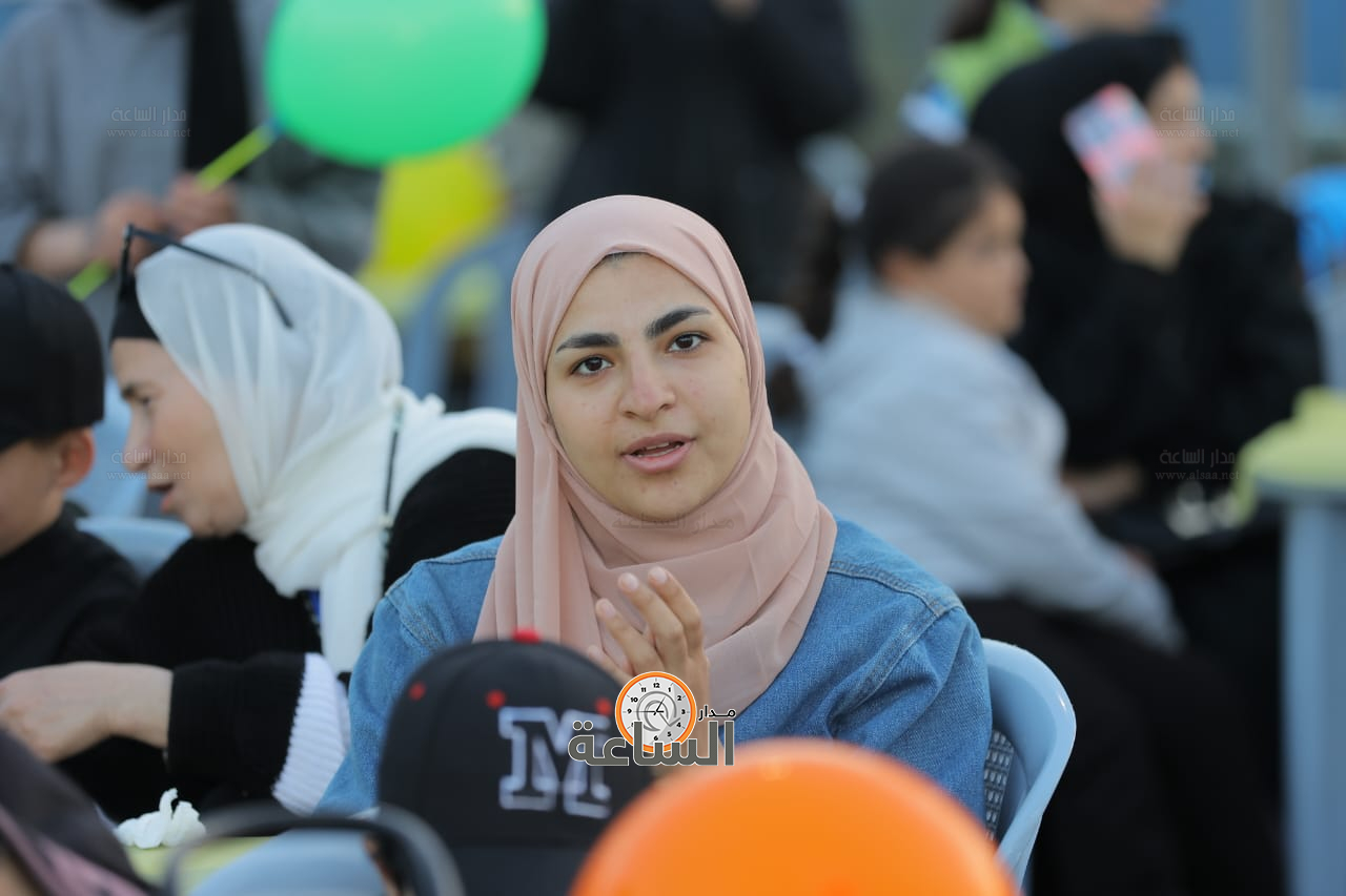 Madar Al-Saa Images 0.23963442047500805