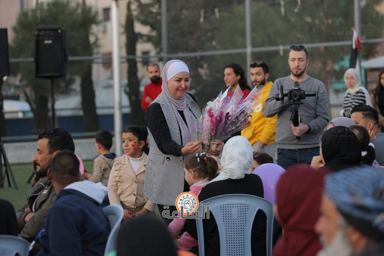 Madar Al-Saa Images 0.04397464729983103