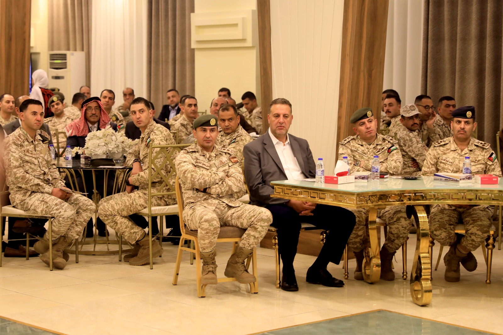 Madar Al-Saa Images 0.965407434806113