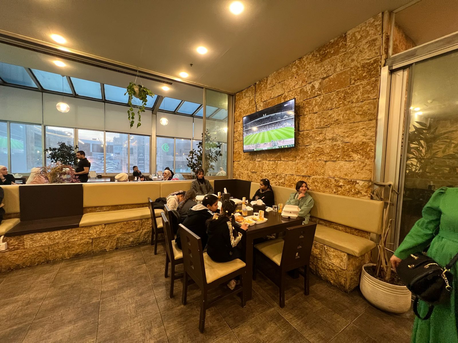 Madar Al-Saa Images 0.6703515718382003