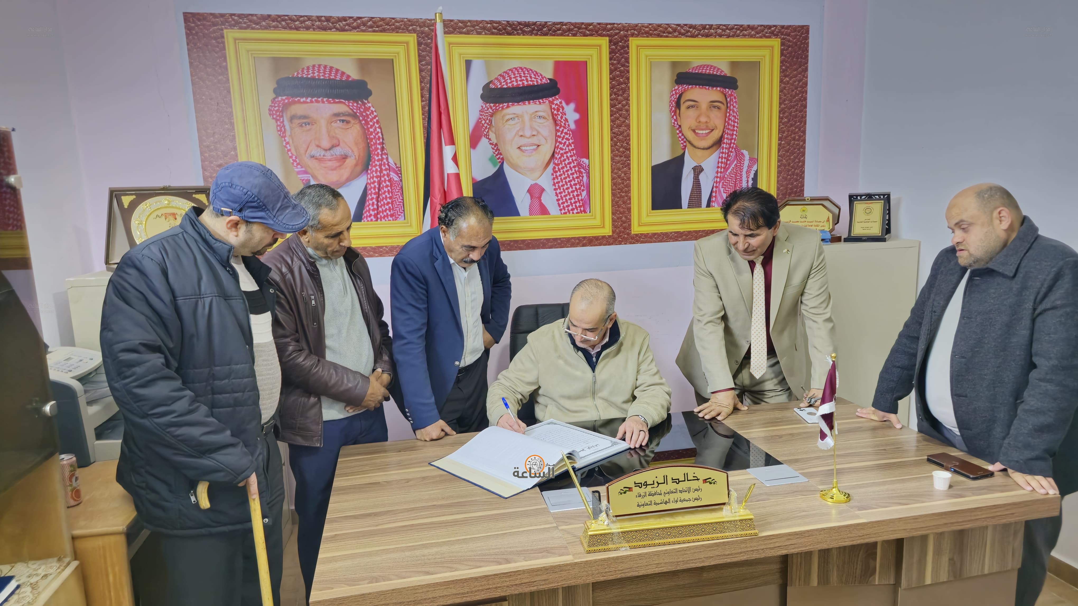 Madar Al-Saa Images 0.766721047607239