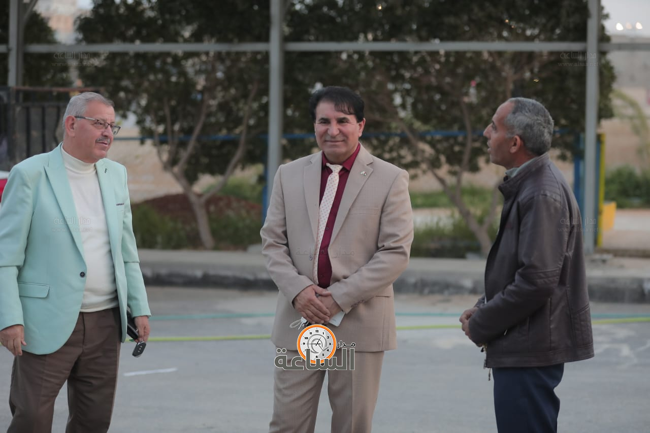 Madar Al-Saa Images 0.6841524875037075