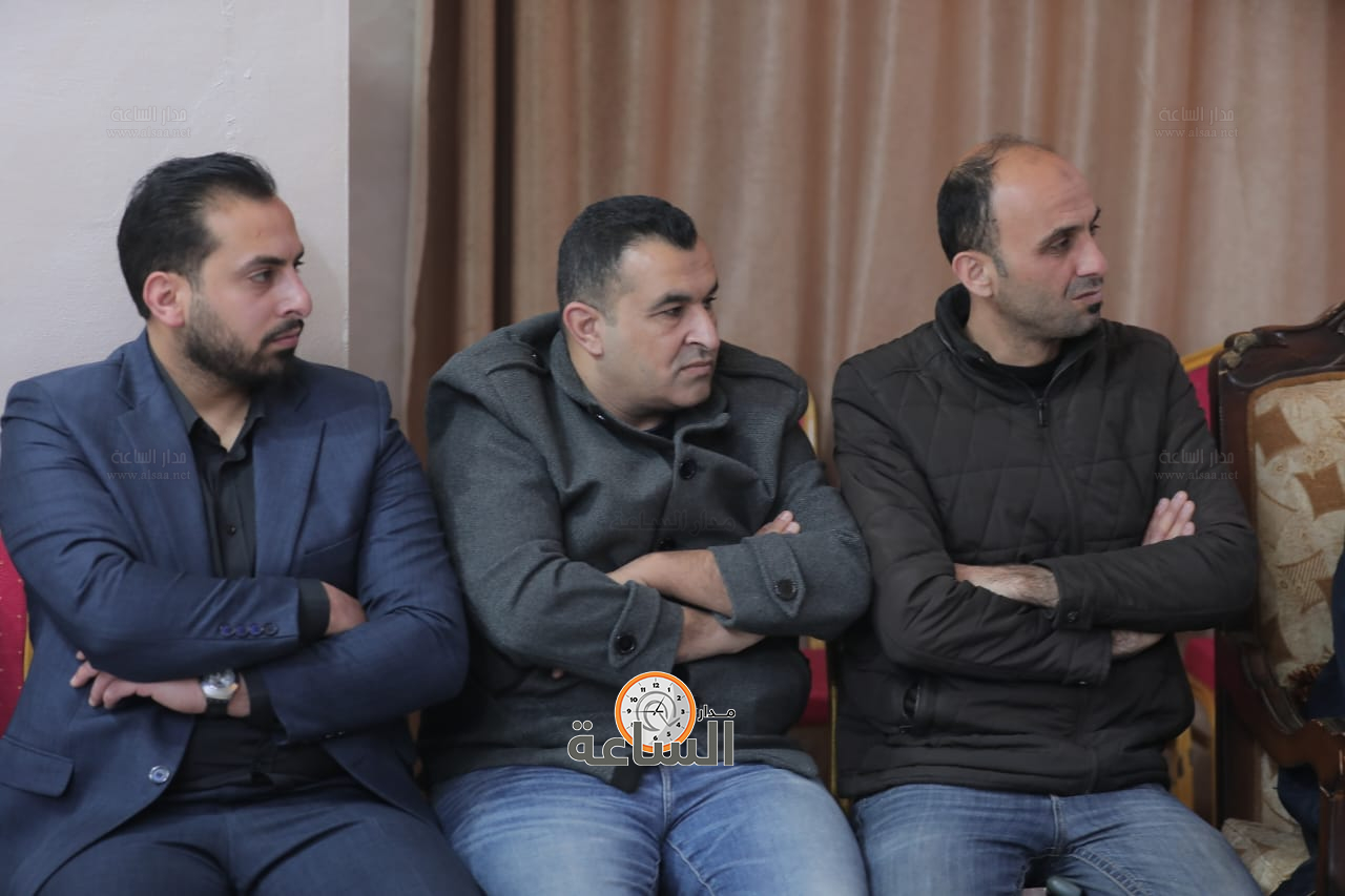 Madar Al-Saa Images 0.7536161538831909