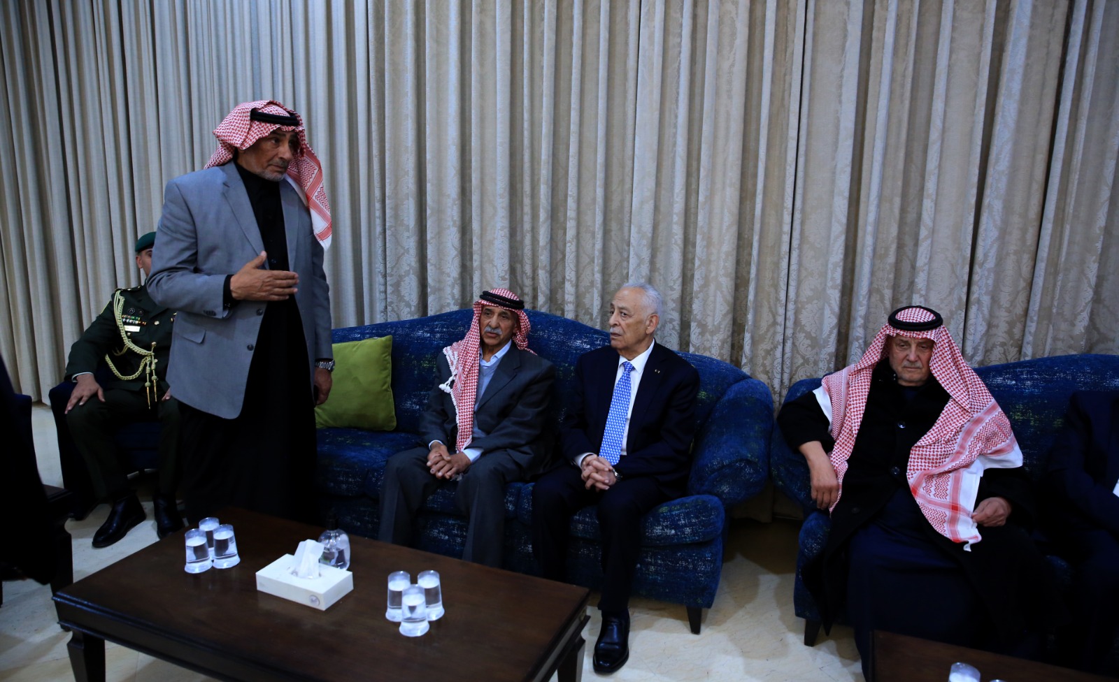 Madar Al-Saa Images 0.7832324710849099