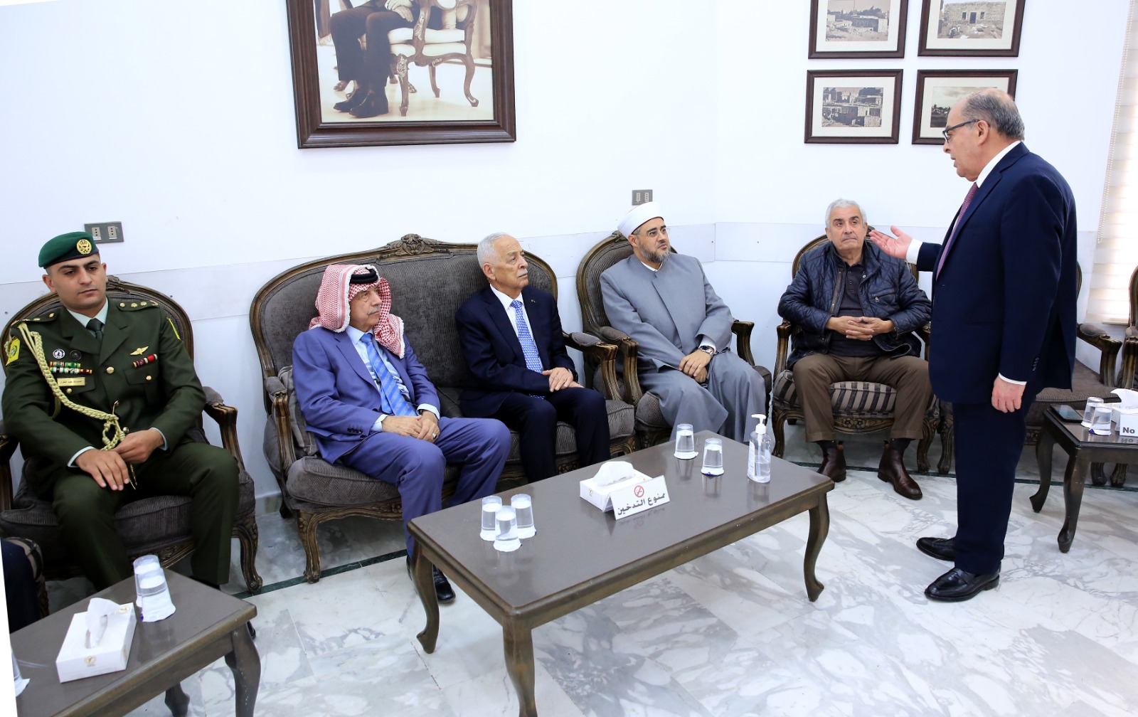 Madar Al-Saa Images 0.9471808772630754