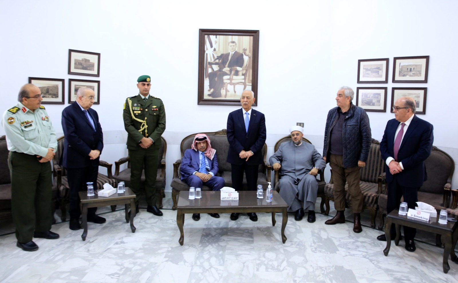 Madar Al-Saa Images 0.4092593890668186