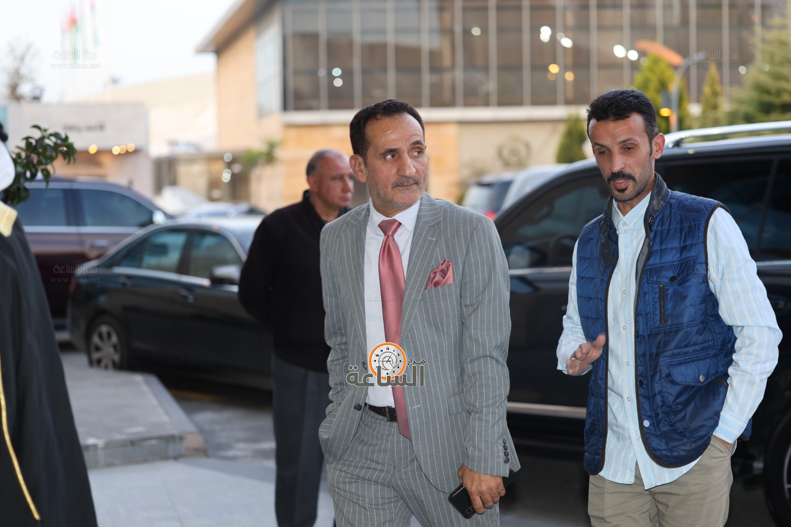 Madar Al-Saa Images 0.5753045556389398