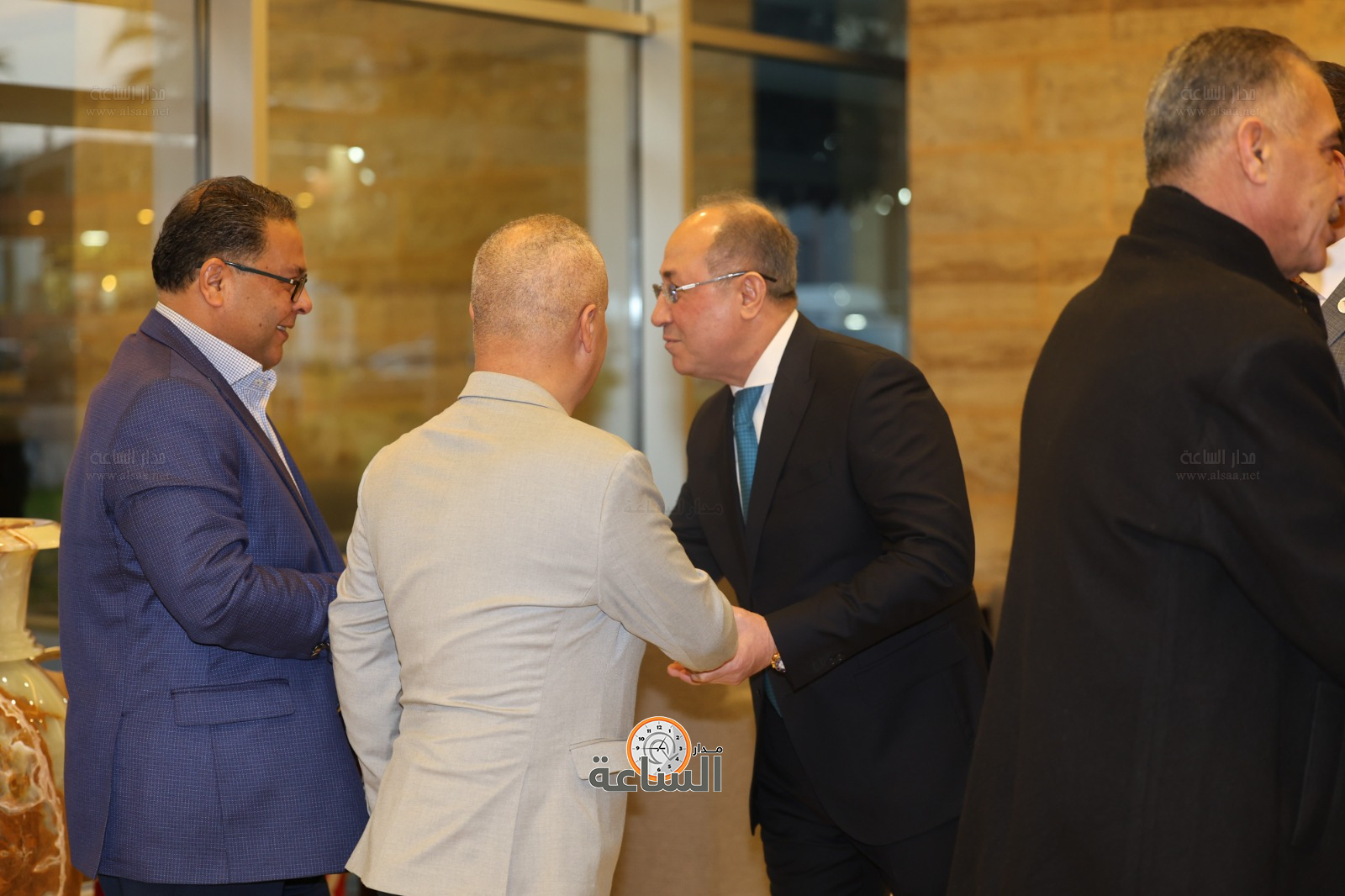 Madar Al-Saa Images 0.3569264171029083