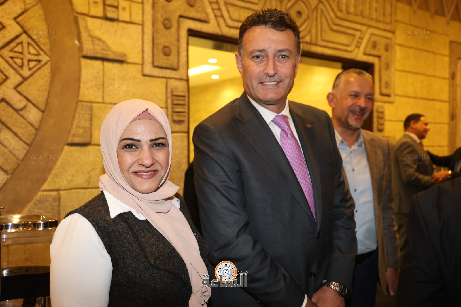 Madar Al-Saa Images 0.5713121635297349