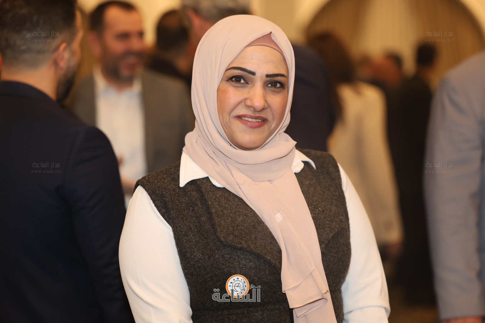 Madar Al-Saa Images 0.6837286550249868