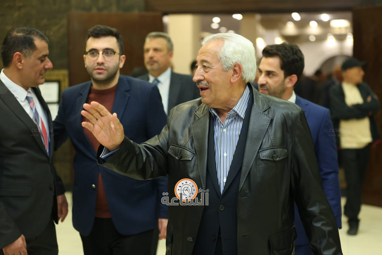 Madar Al-Saa Images 0.8271478673403931