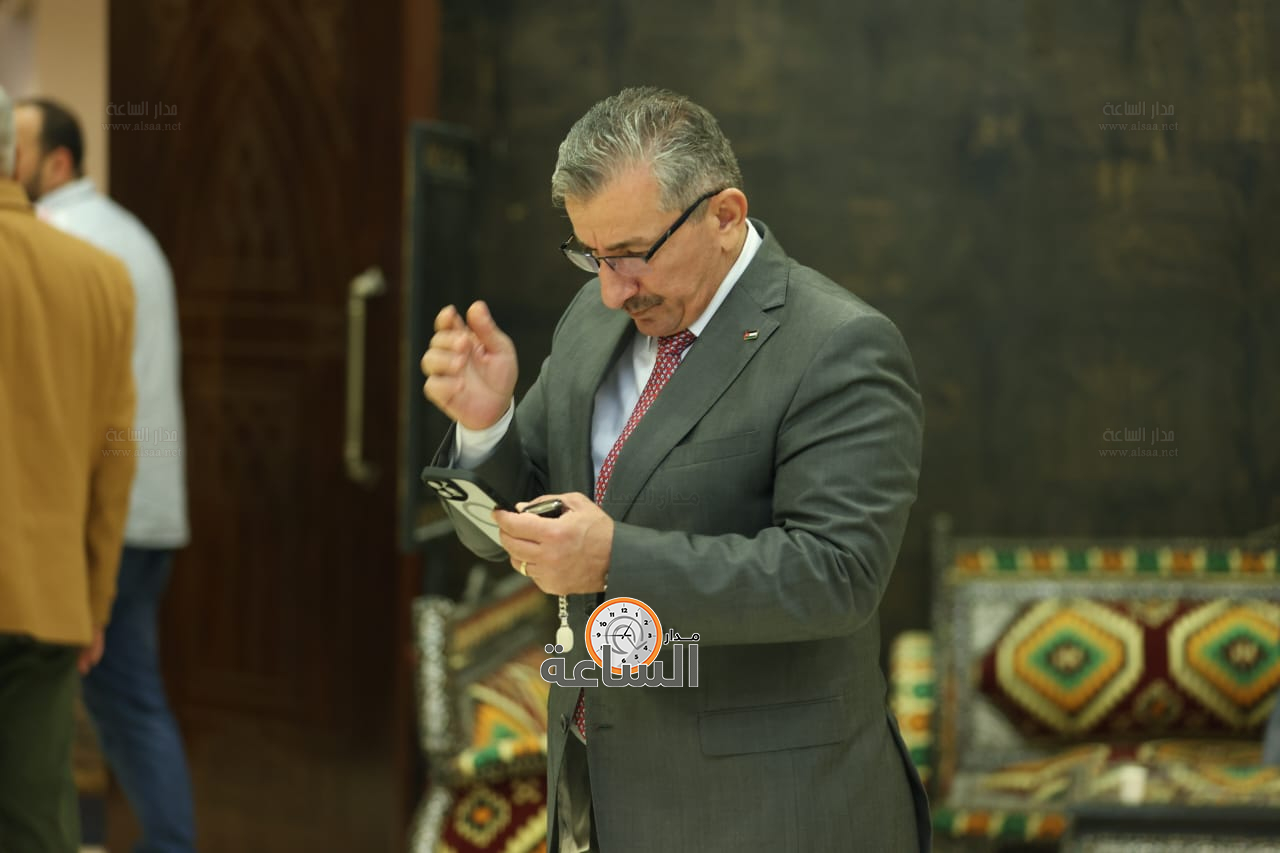 Madar Al-Saa Images 0.42398724769260365