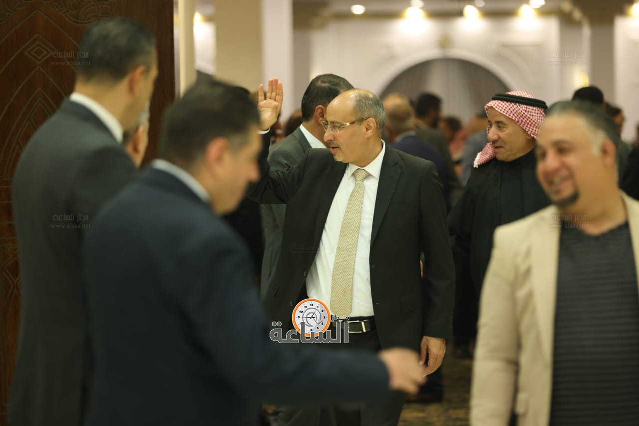 Madar Al-Saa Images 0.39882307465238154