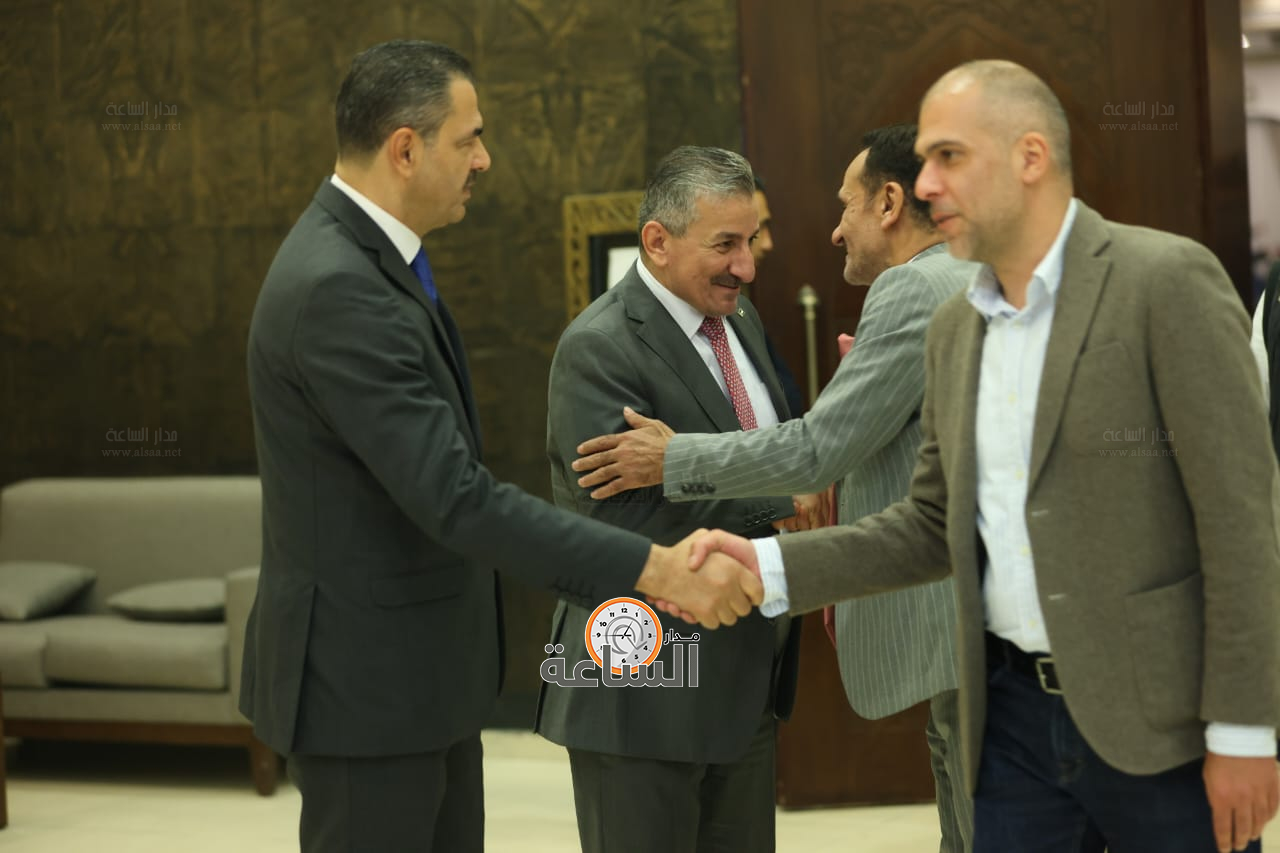 Madar Al-Saa Images 0.29986125374184214