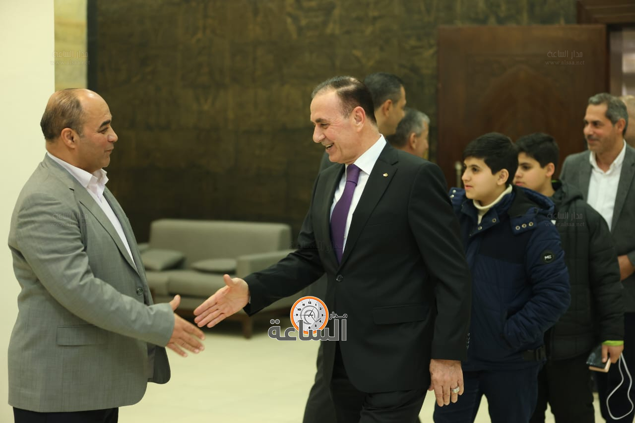 Madar Al-Saa Images 0.9630398431906457