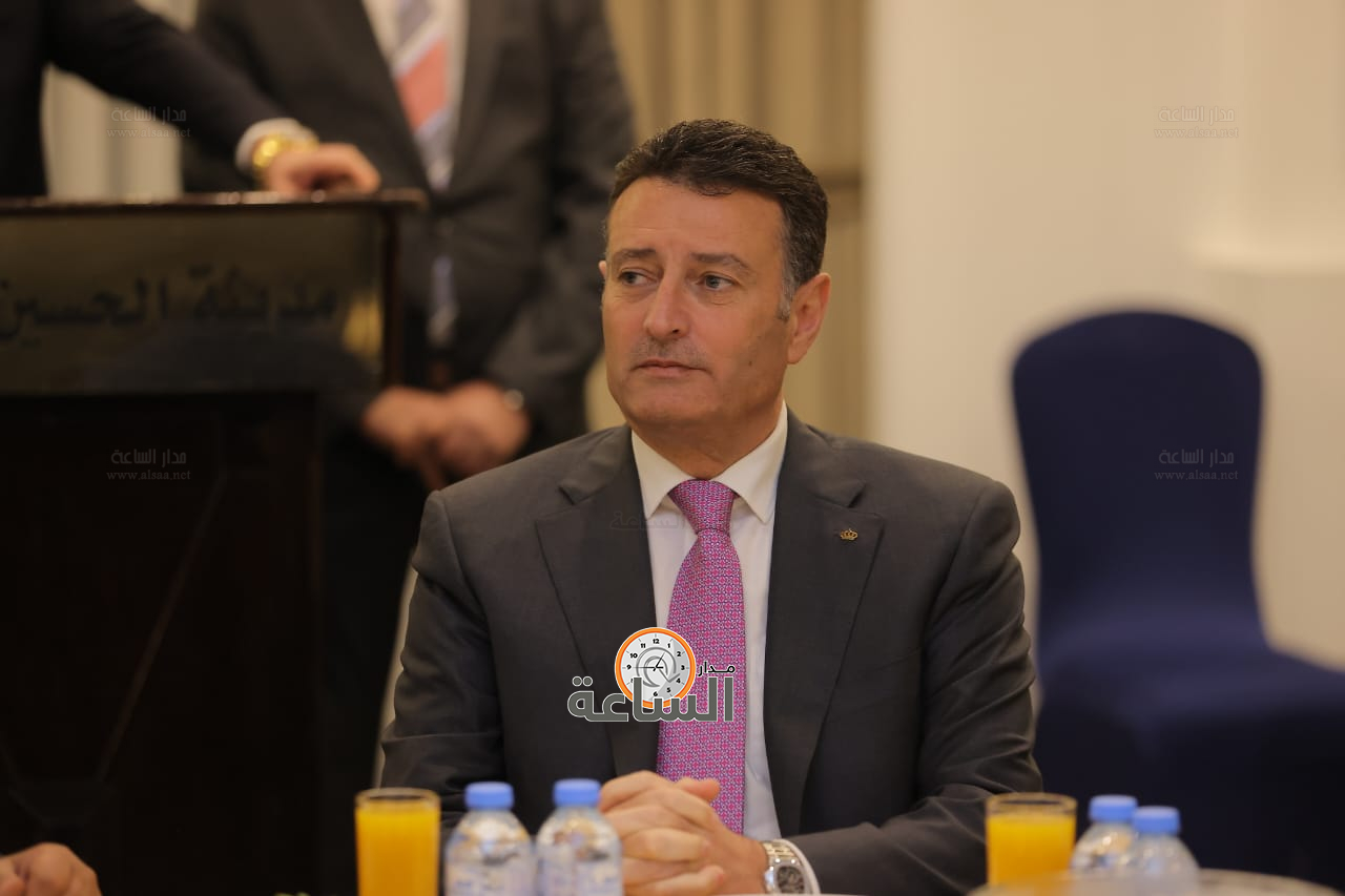 Madar Al-Saa Images 0.517200346292624