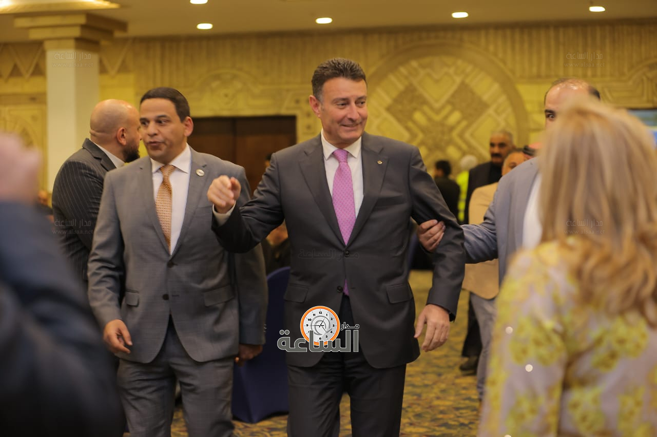 Madar Al-Saa Images 0.5189667474599453