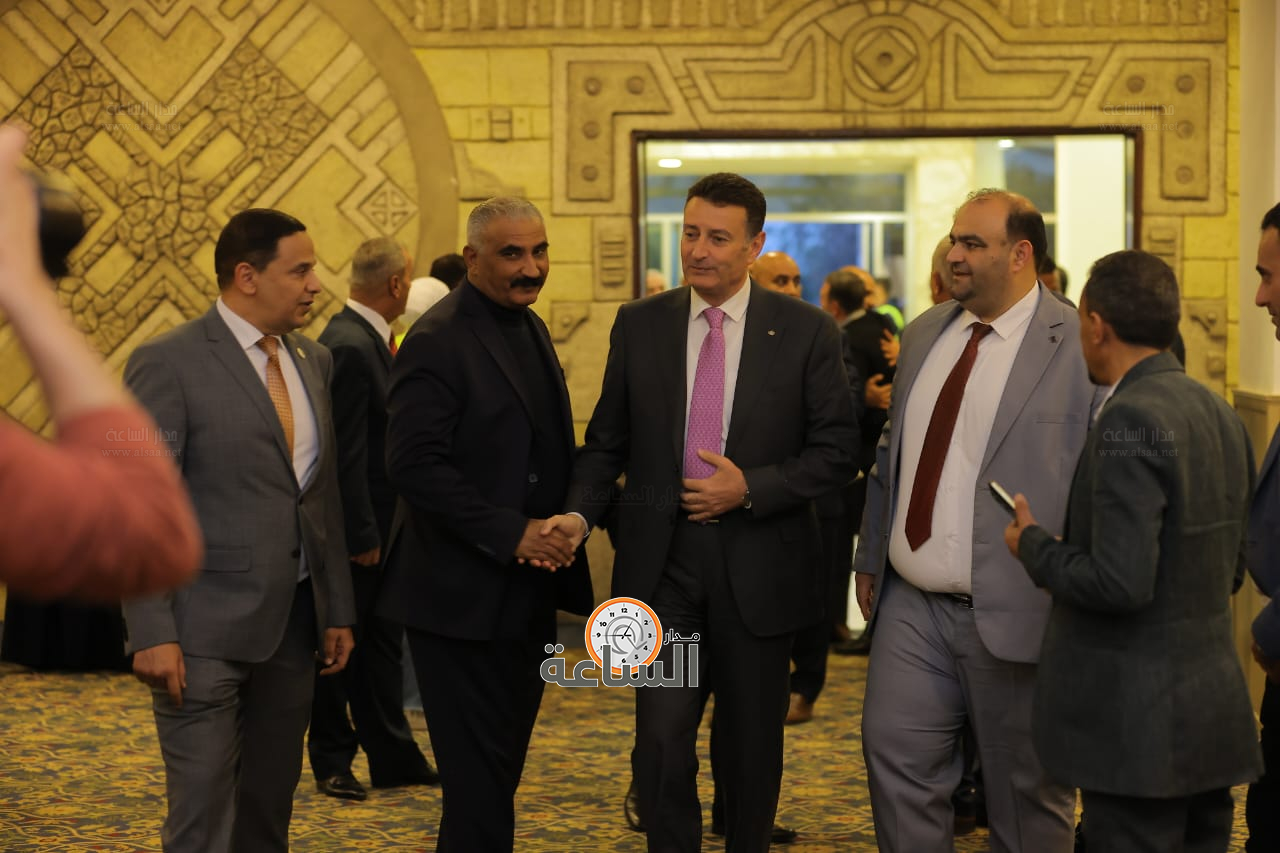 Madar Al-Saa Images 0.48581651136950876