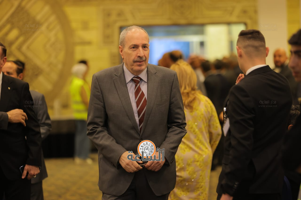 Madar Al-Saa Images 0.013907425667238682