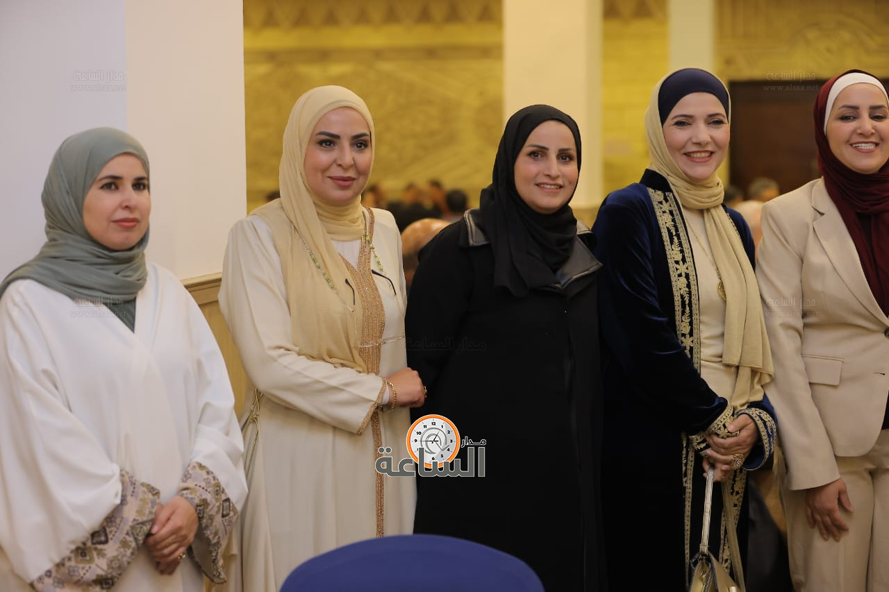 Madar Al-Saa Images 0.8588296219411209