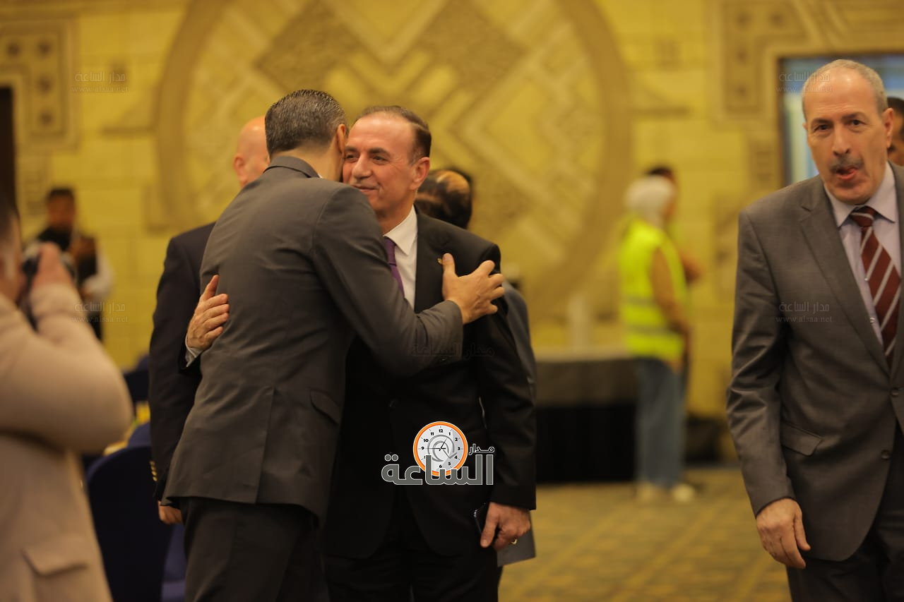 Madar Al-Saa Images 0.42814283350600446