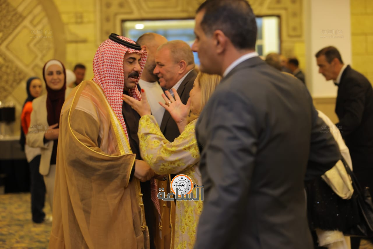 Madar Al-Saa Images 0.1467319478494964