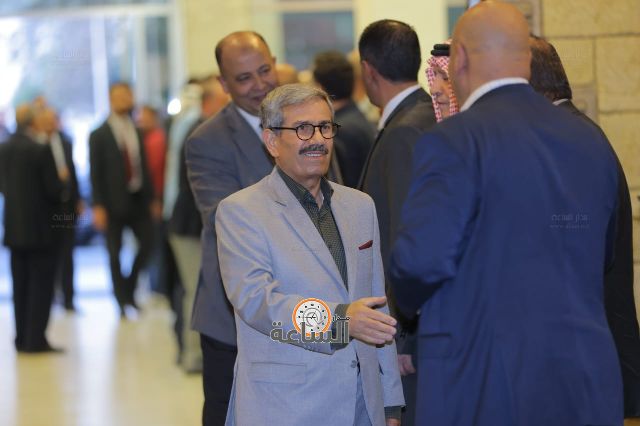 Madar Al-Saa Images 0.7468909477909325