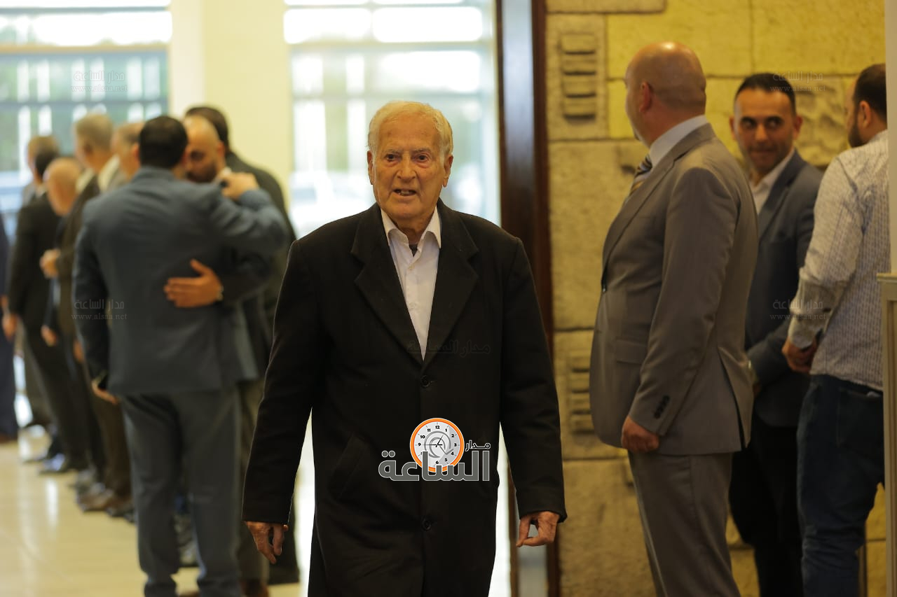 Madar Al-Saa Images 0.9584458663803777