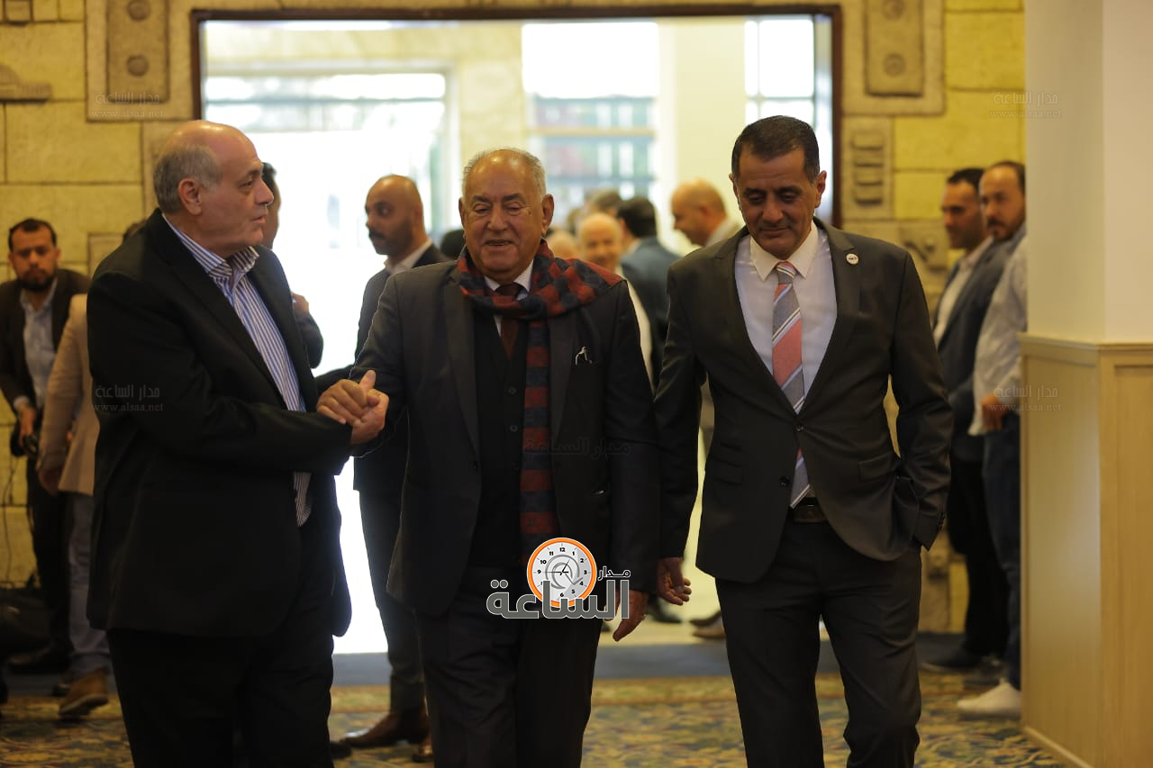 Madar Al-Saa Images 0.4457892901757965