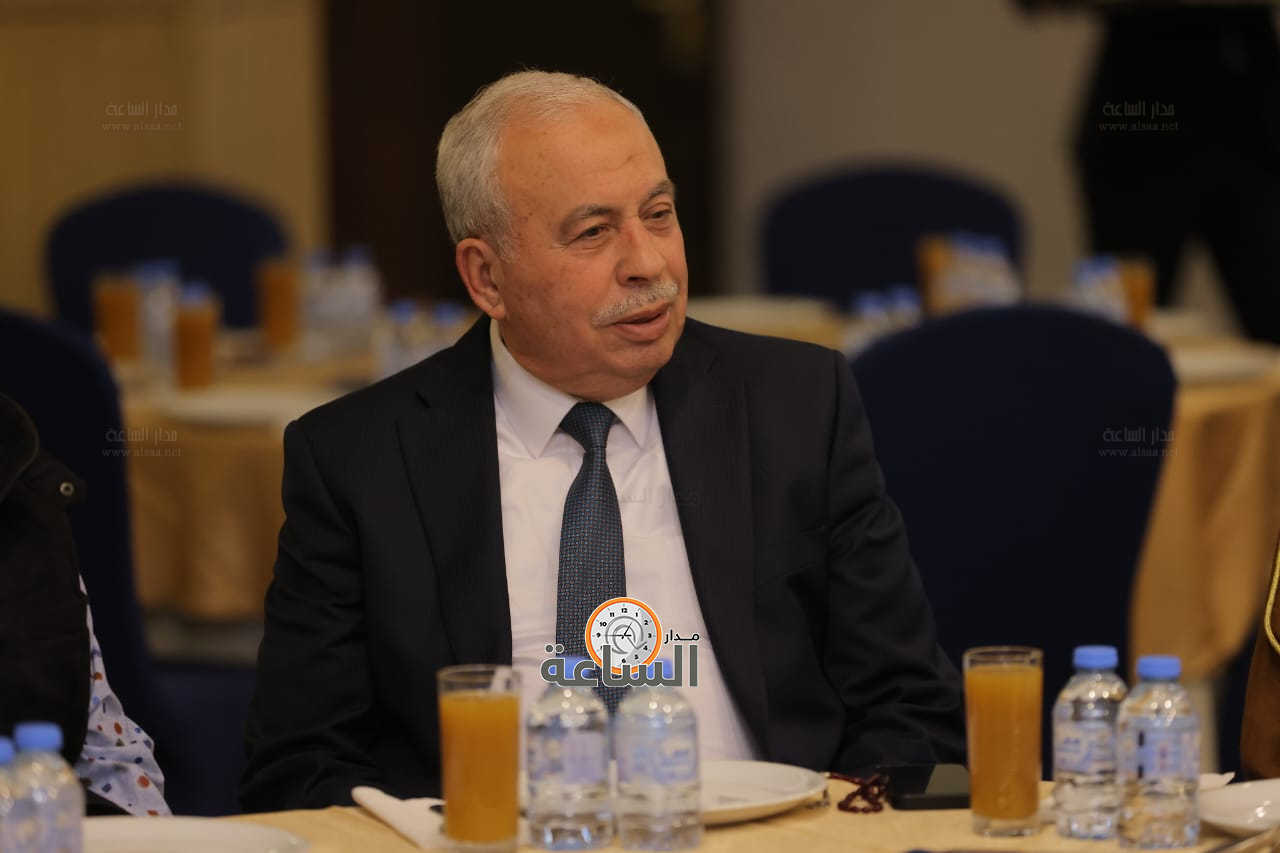 Madar Al-Saa Images 0.854120938604263