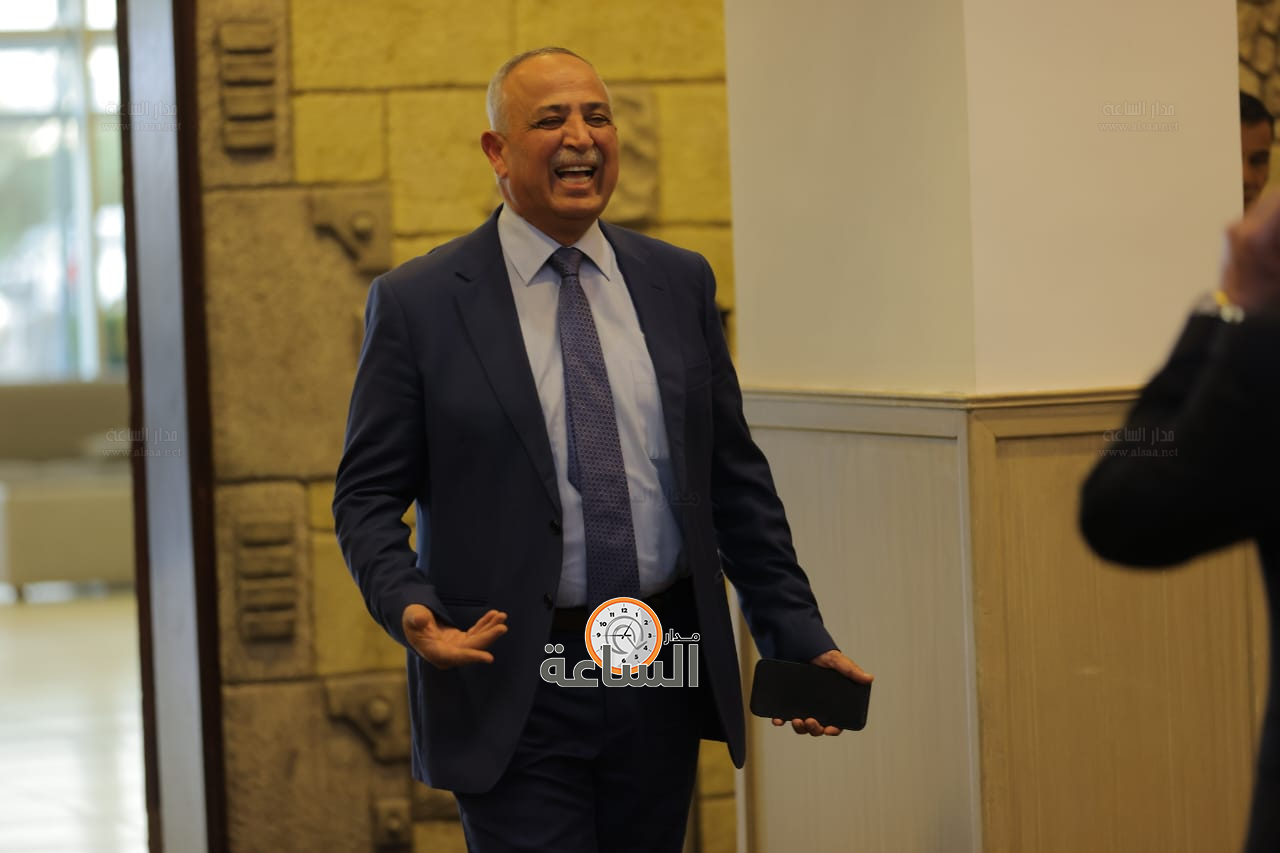 Madar Al-Saa Images 0.2739947616412828