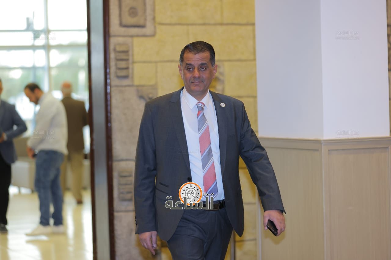 Madar Al-Saa Images 0.3984948518763549